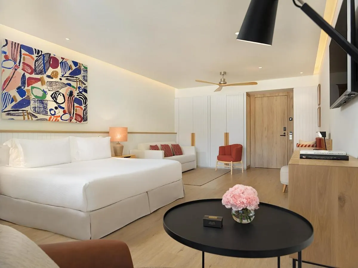 H10 Croma Málaga Hotel 4*,